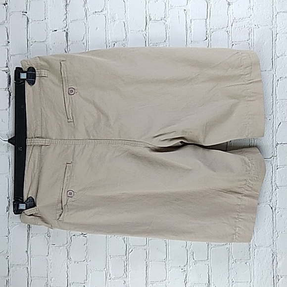 NCCA Iowa State Cyclones Beige Khakis  Shorts 32 - Picture 5 of 8